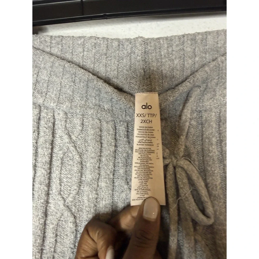 Alo Yoga Winter Bliss Pant Cable Knit Sweater Pants Grey XXS Minimalist‎ Cozy